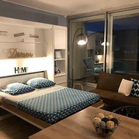 Oyat Apartment *